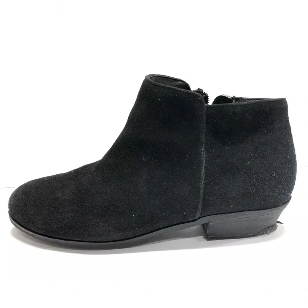 Softwalk Women’s Rocklin, Black Suede Ankle Booties, Size 8.5 Wide